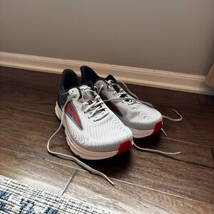Altra Mens Torin 6 Athletic Shoes Like New
